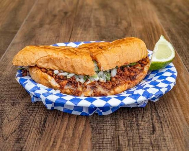 Torta Chorizo /Queso.